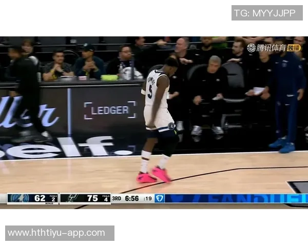 爱德华兹复出首战表现平平13投5中仅得15分正负值惨淡25 爱德华兹复出首战表现平平13投5中仅得15分正负值惨淡25